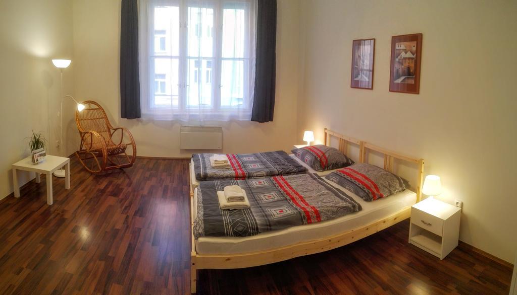 Jezerka Apartments Πράγα Εξωτερικό φωτογραφία