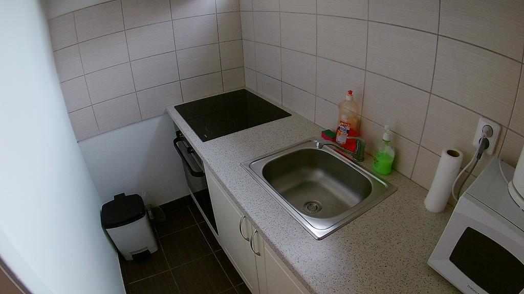 Jezerka Apartments Πράγα Εξωτερικό φωτογραφία