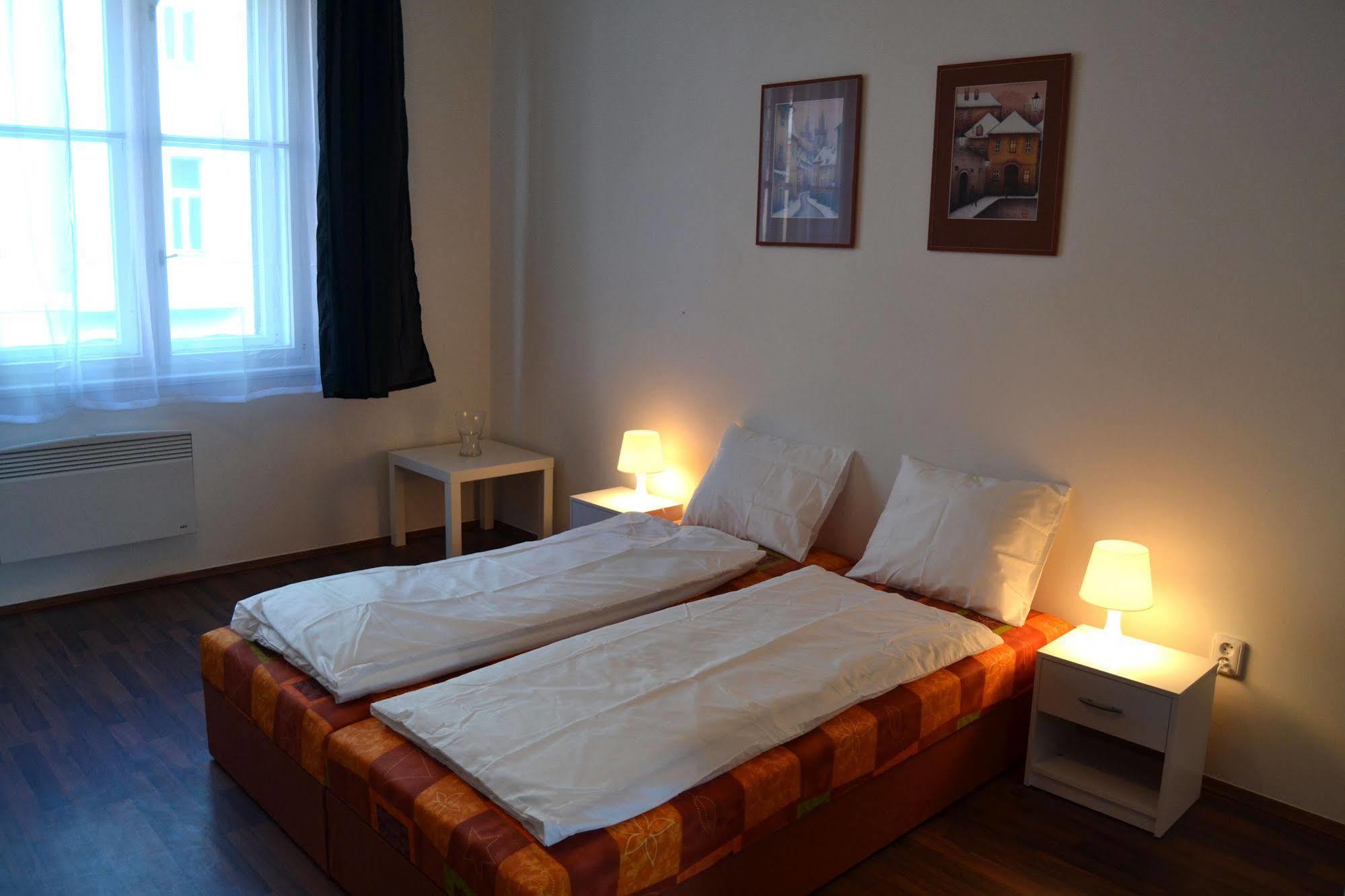 Jezerka Apartments Πράγα Εξωτερικό φωτογραφία