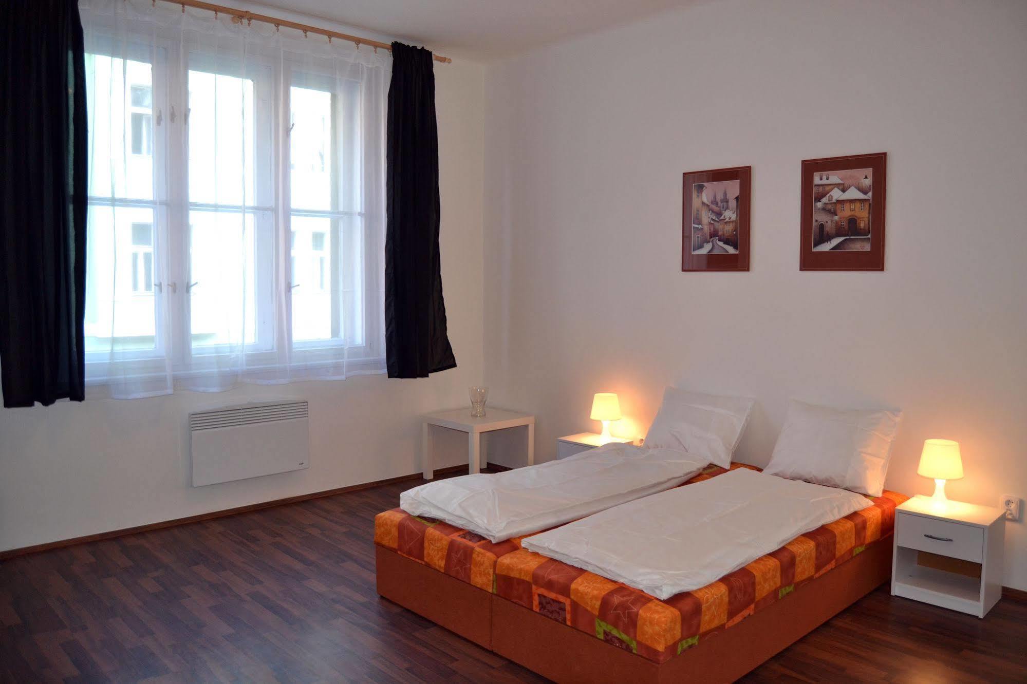 Jezerka Apartments Πράγα Εξωτερικό φωτογραφία