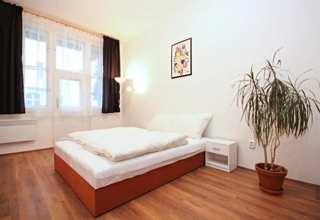 Jezerka Apartments Πράγα Εξωτερικό φωτογραφία